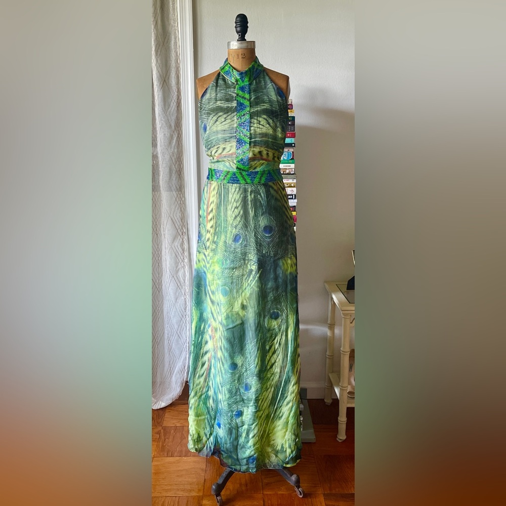Sheri Bodell Vibrant peacock with sequin accented beading gown - Picture 3 of 12